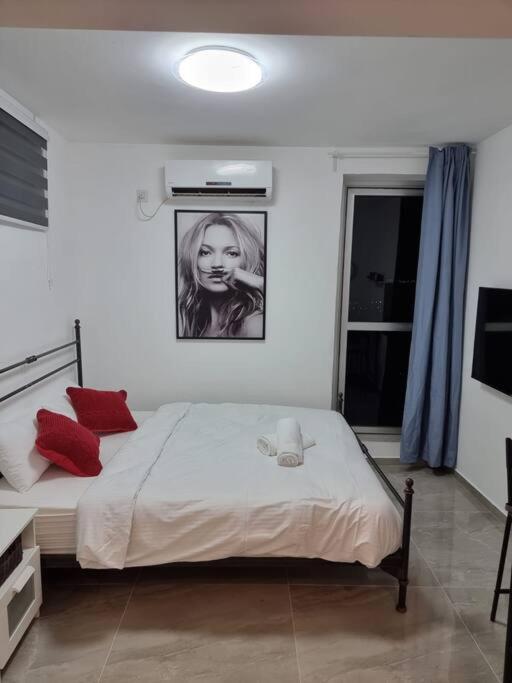 Appartement דירת זוּגַג מפנקת עם מרפסת משגעת ונוף למפרץ. *
